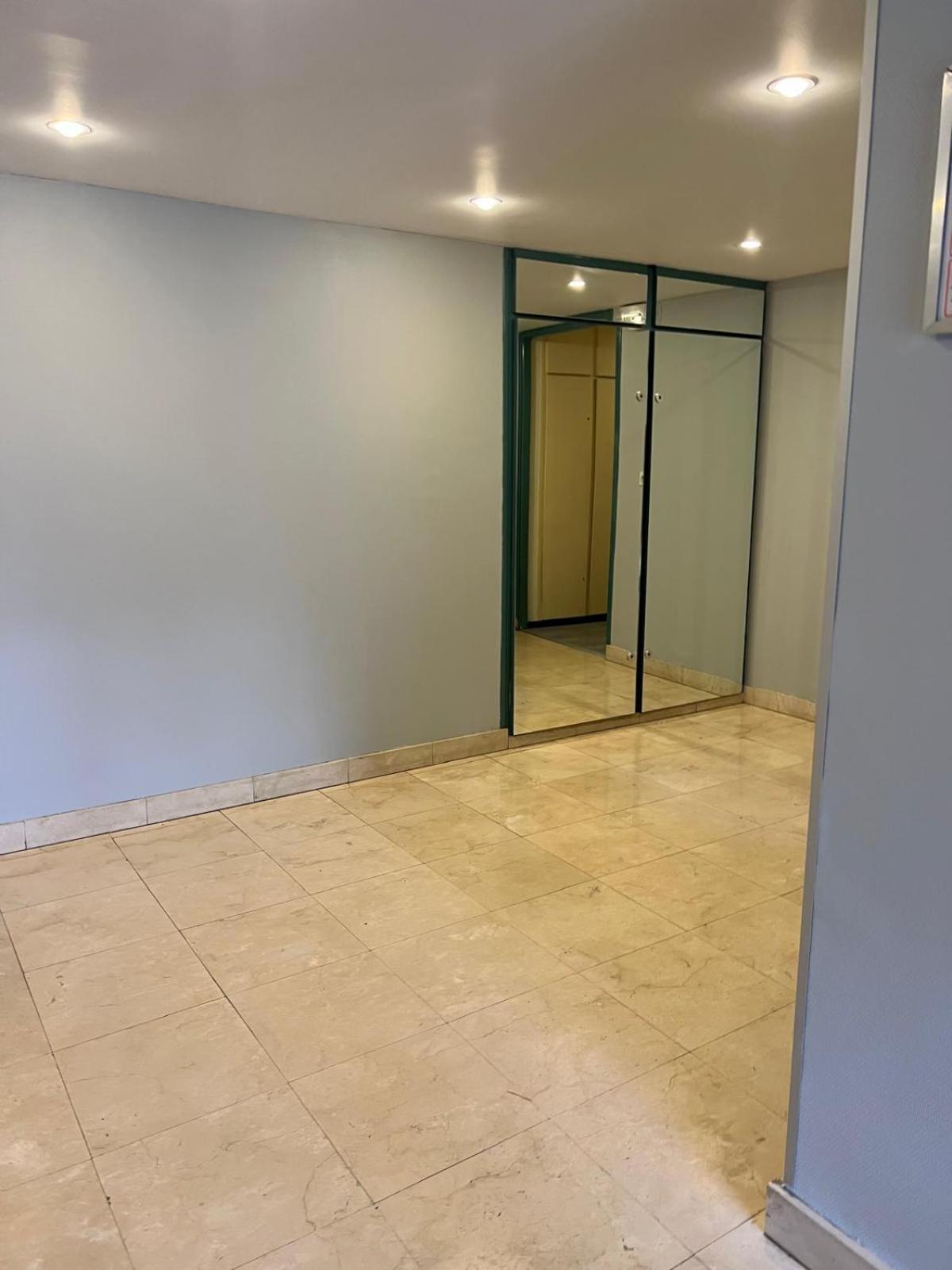 Champion Suites Sarcelles Exterior foto